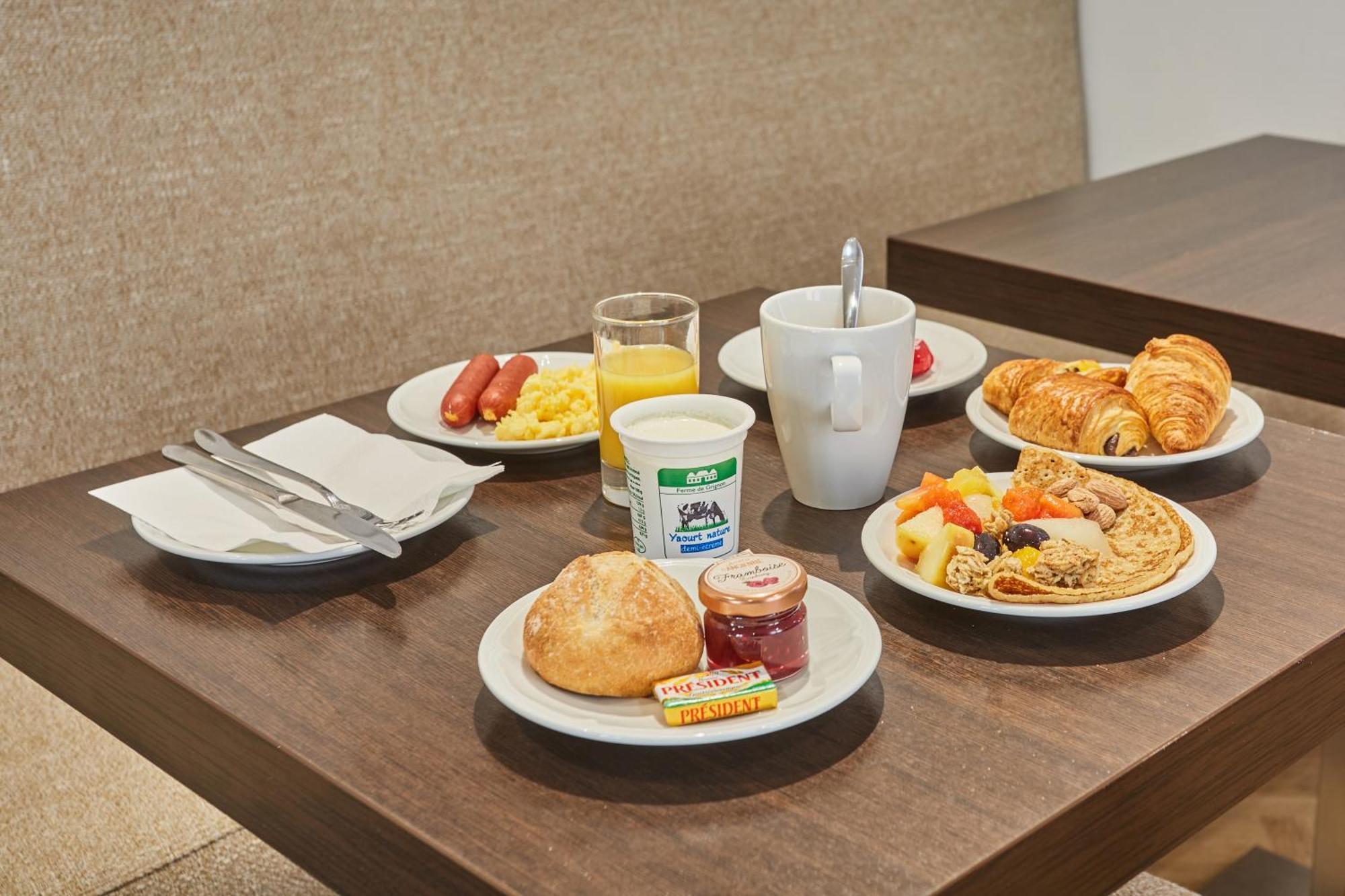 Hotel Gabriel Issy Paris Екстер'єр фото