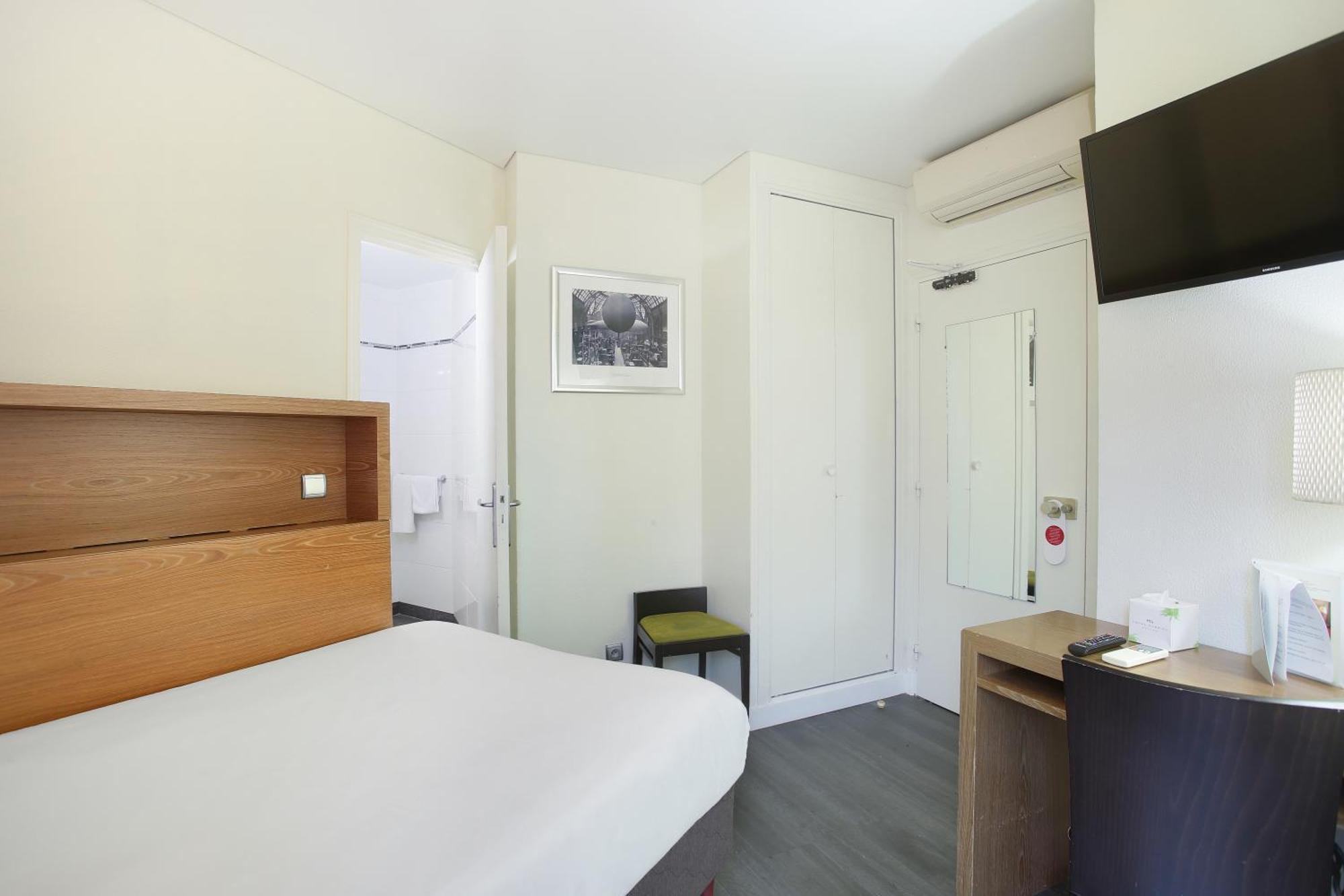 Hotel Gabriel Issy Paris Екстер'єр фото