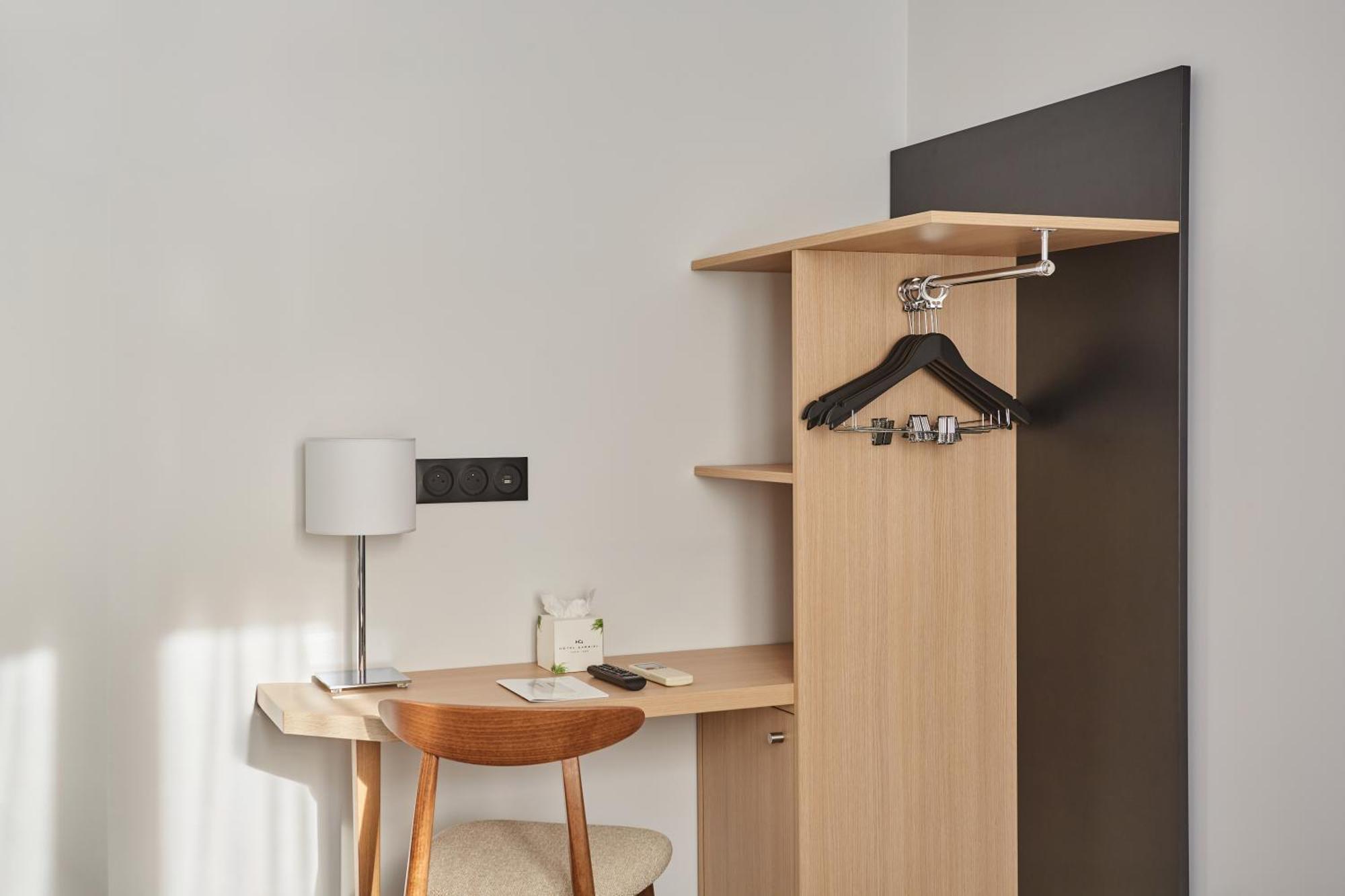 Hotel Gabriel Issy Paris Екстер'єр фото